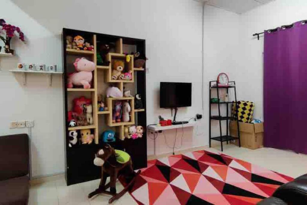 Homestay Delisha Parit Raja Uthm Ngoại thất bức ảnh